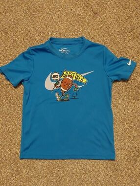 Kid's Nike Tee